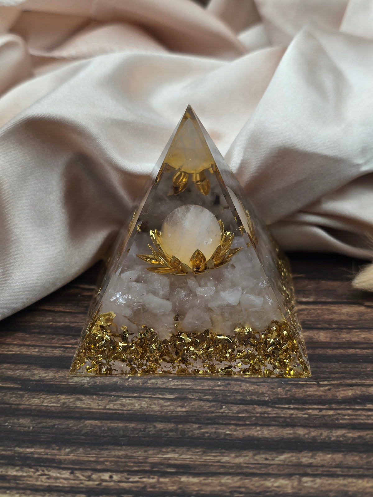 Orgonite lotus quartz rose