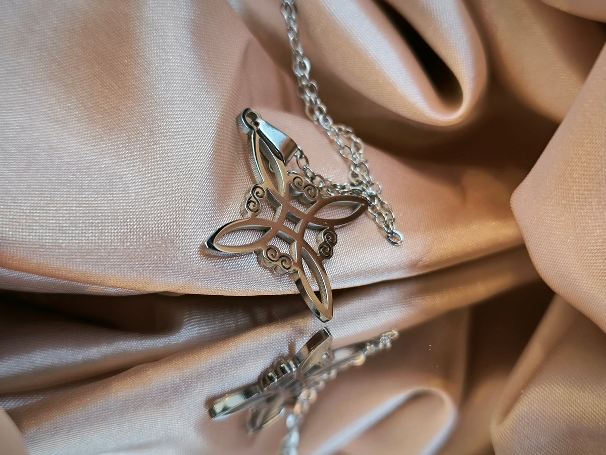 Collier Nœud de sorcière