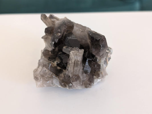 Amas de cristal de roche du Brésil Fumé AA