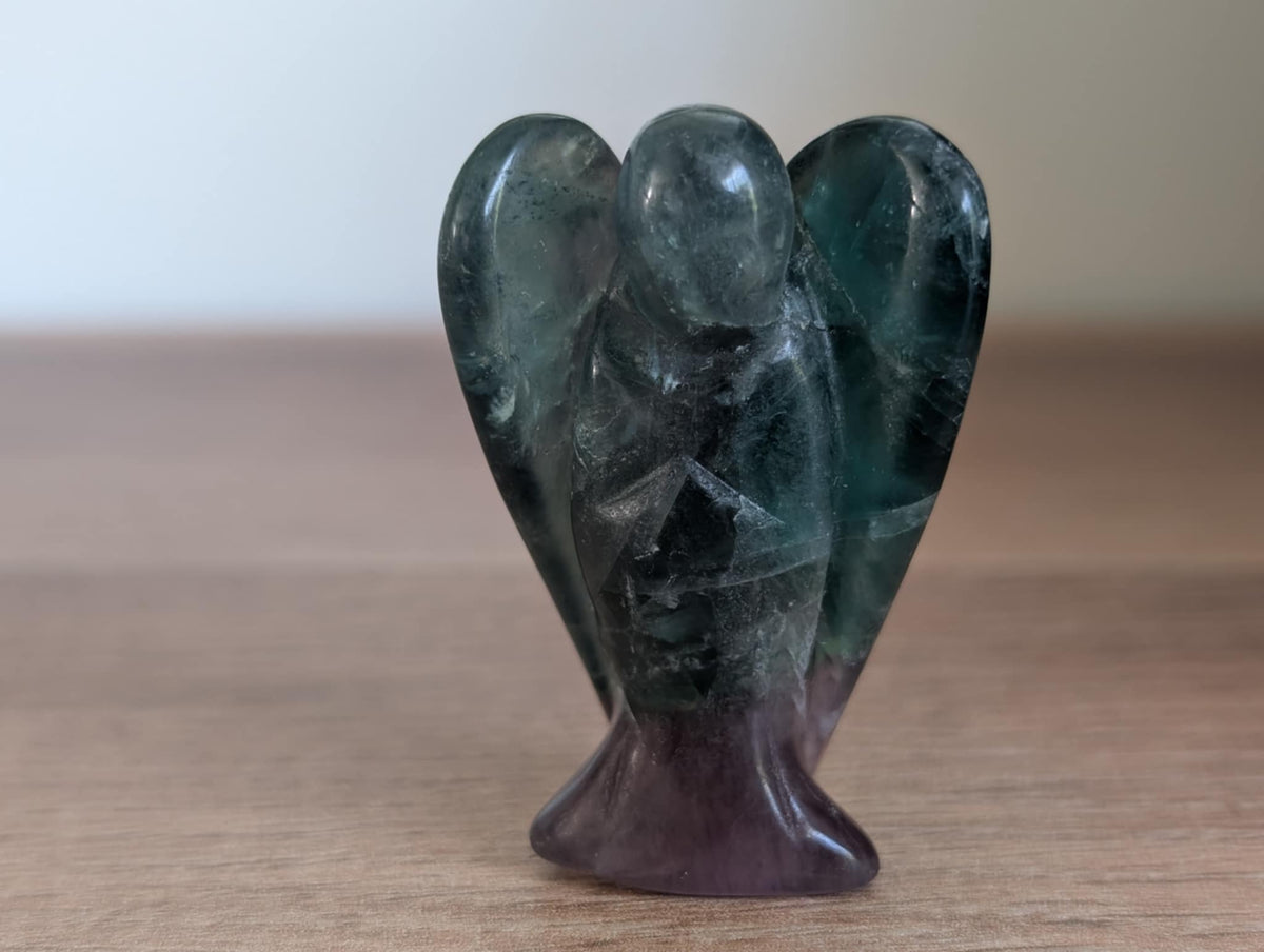 Ange en fluorine multicolore