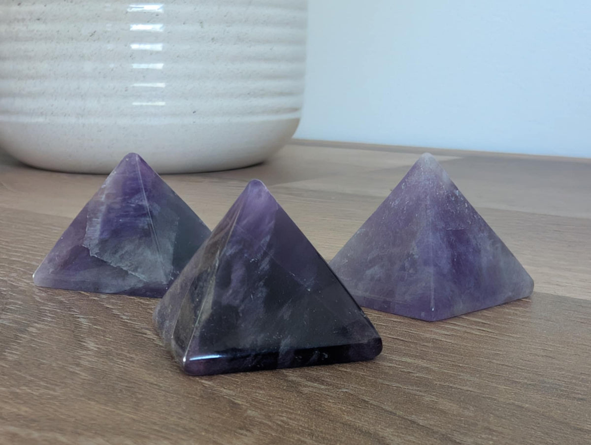 Pyramide en améthyste