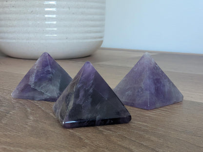 Pyramide en améthyste