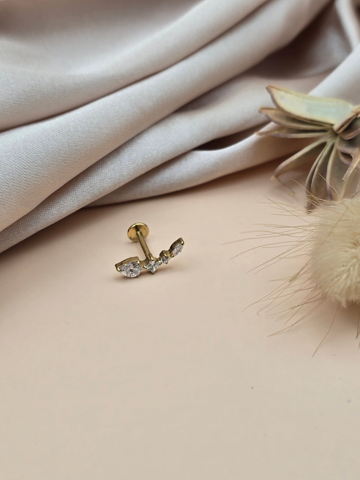 Piercing feuille – Titane & Zirconium
