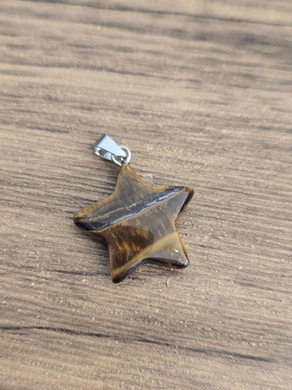 Pendentif étoile pierre naturelle