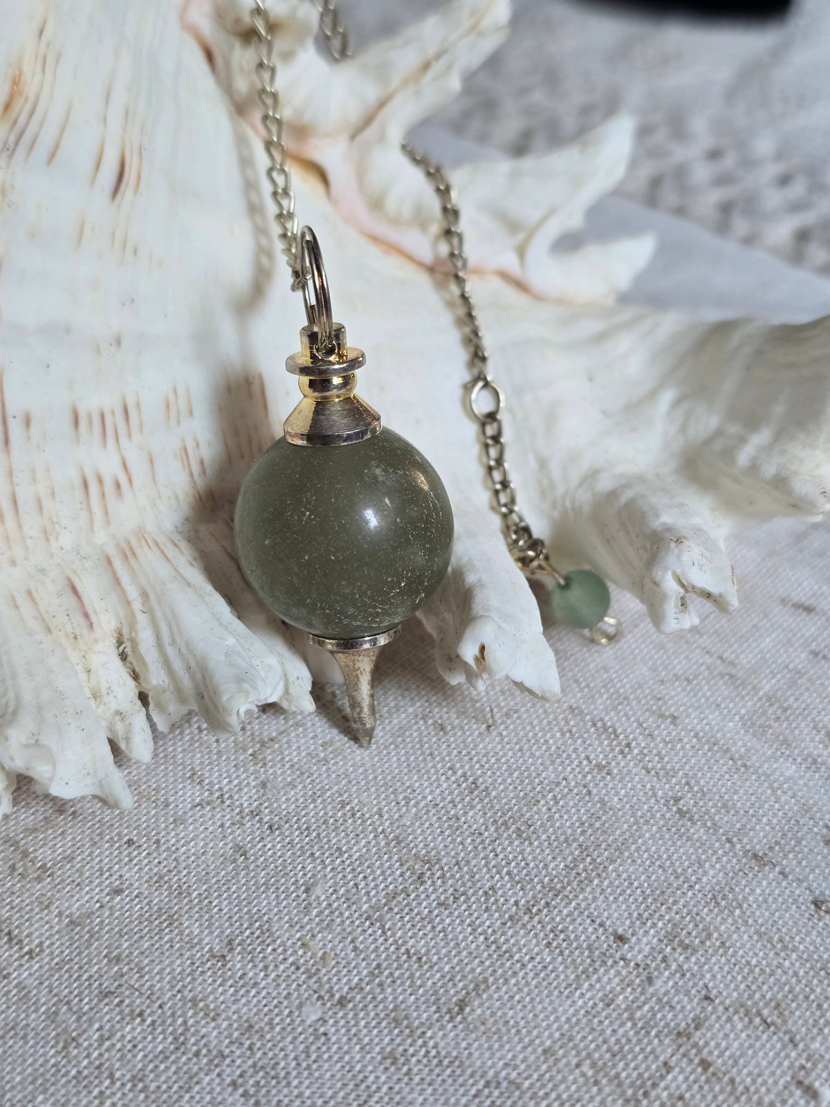 Pendule divinatoire