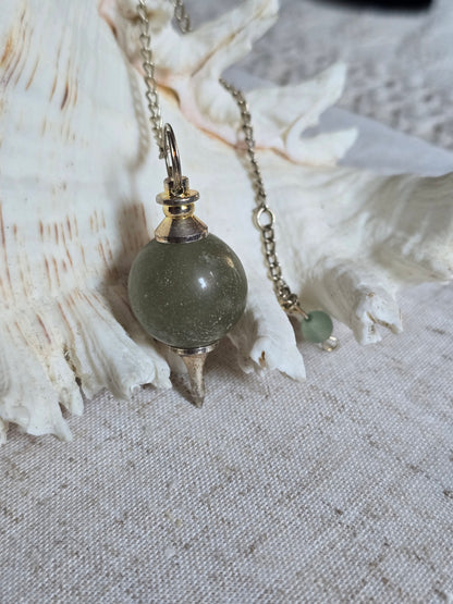 Pendule divinatoire