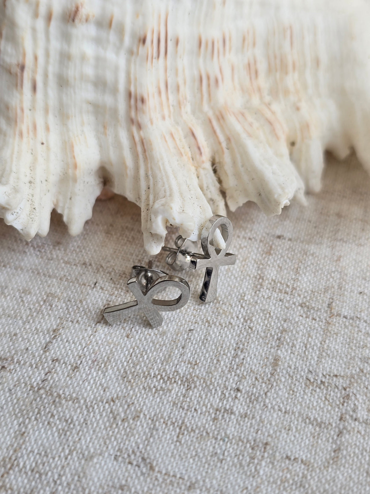 Puces d'oreilles Ankh