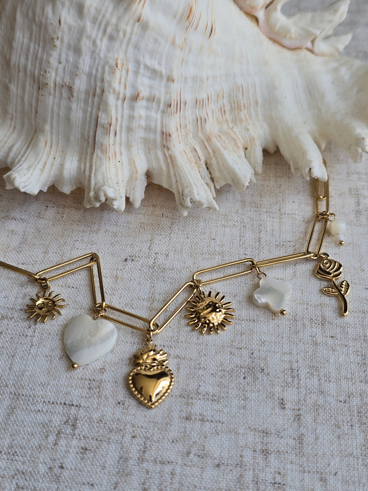 Bracelet breloque en pierres naturelles