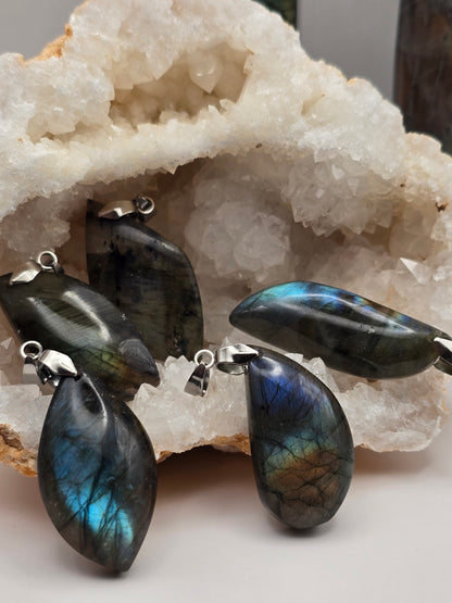 Pendentif labradorite sur chaine