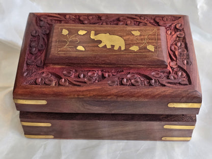 Boîte en bois éléphant