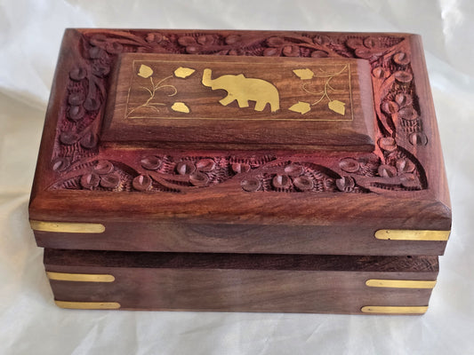 Boîte en bois éléphant