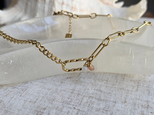 Collier épure dorée