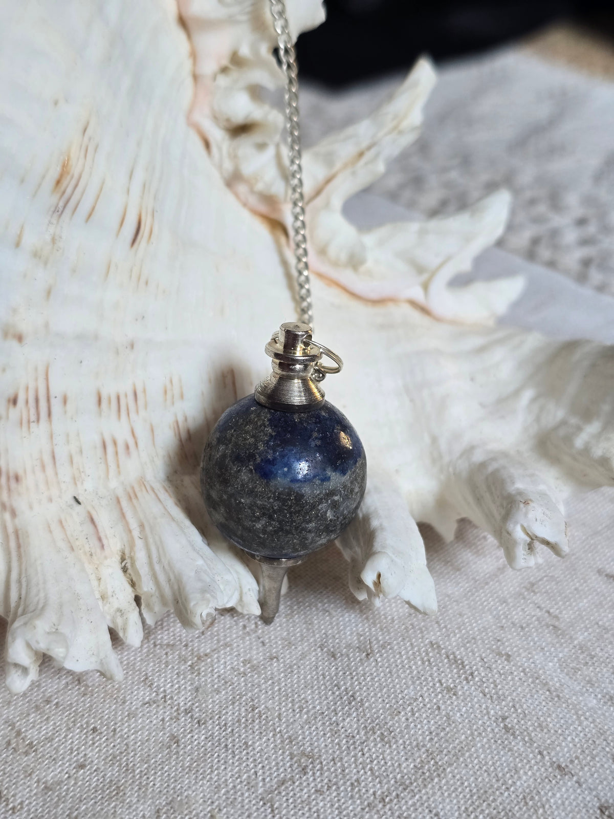 Pendule divinatoire