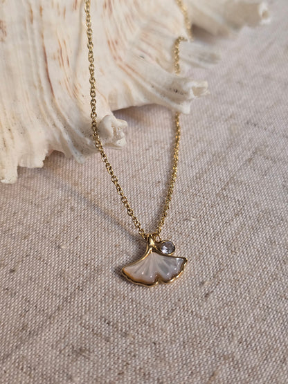 Collier Feuille de Ginkgo – Acier inoxydable