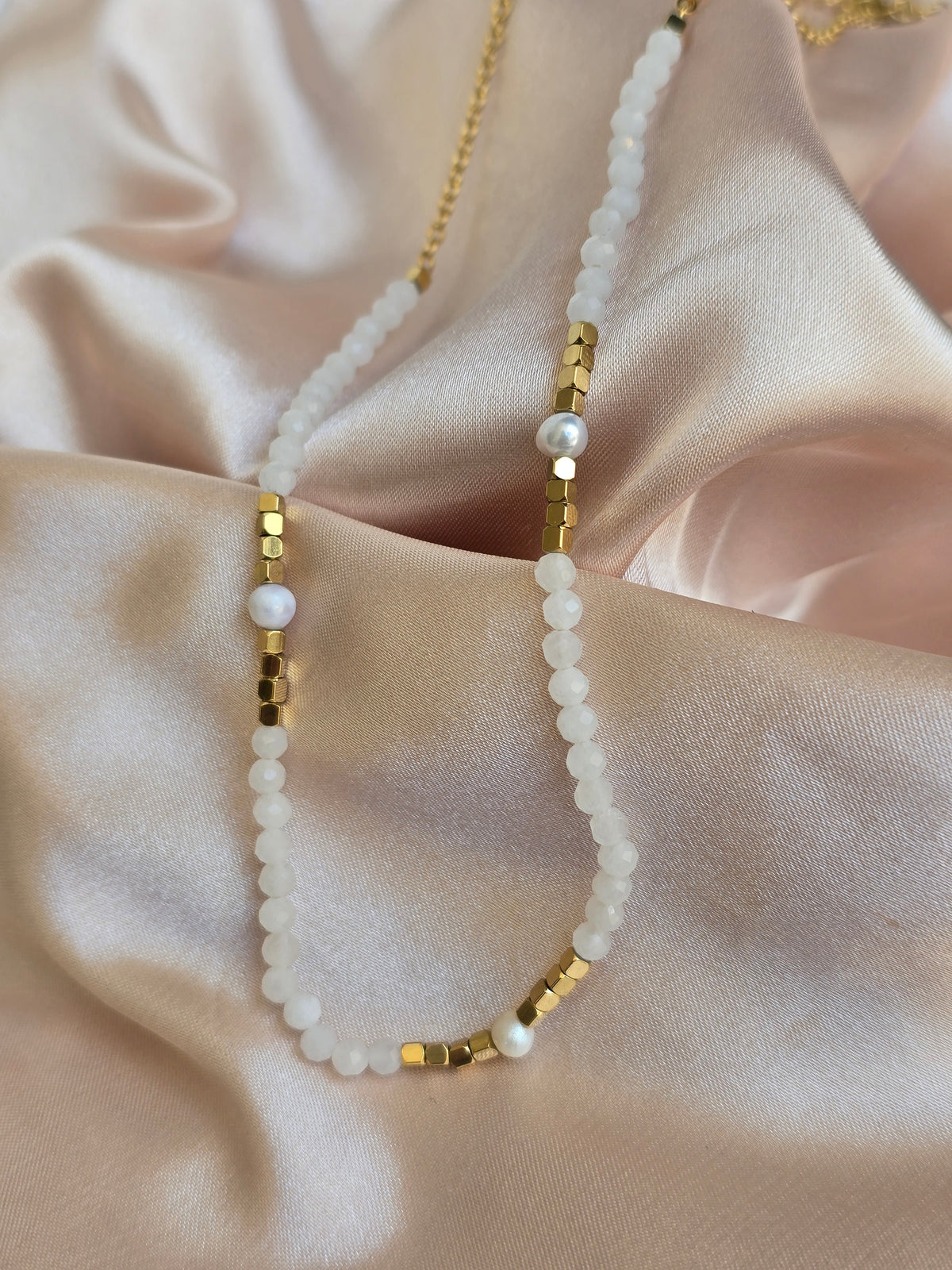 Collier Thais pierres naturelles
