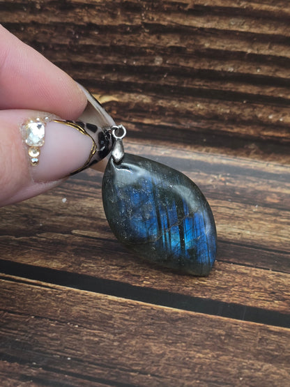 Pendentif labradorite sur chaine