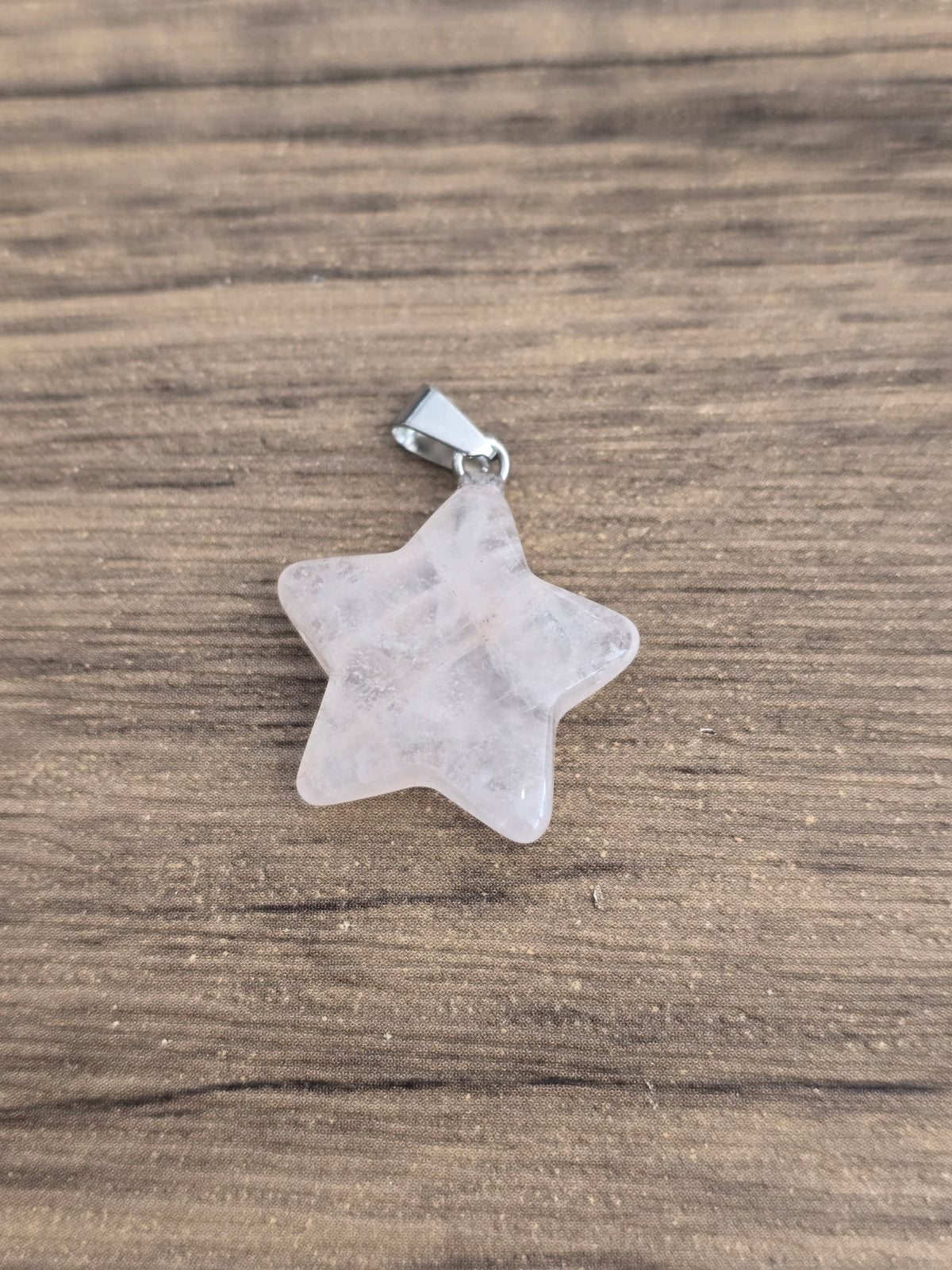 Pendentif étoile pierre naturelle