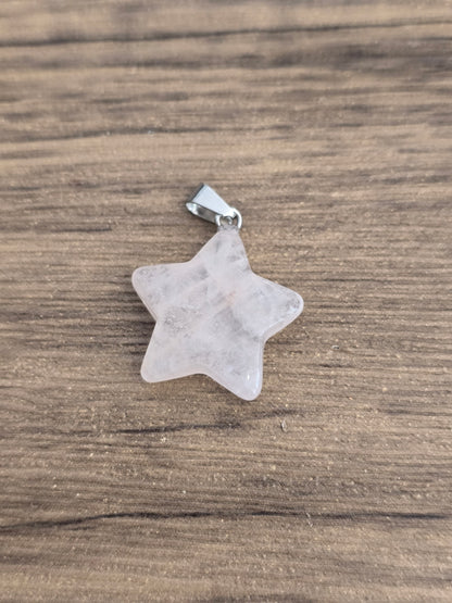 Pendentif étoile pierre naturelle