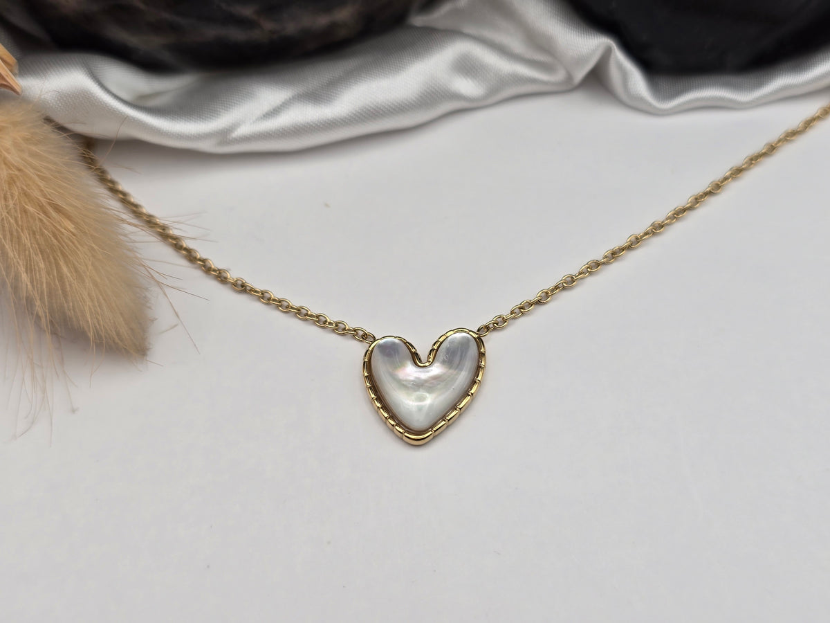 Collier coeur pierres naturelles
