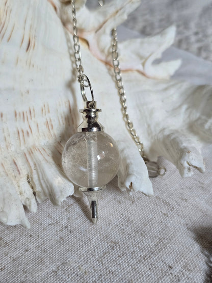 Pendule divinatoire
