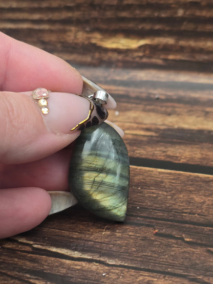Pendentif labradorite sur chaine